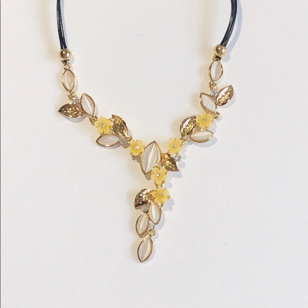 Flower Necklace